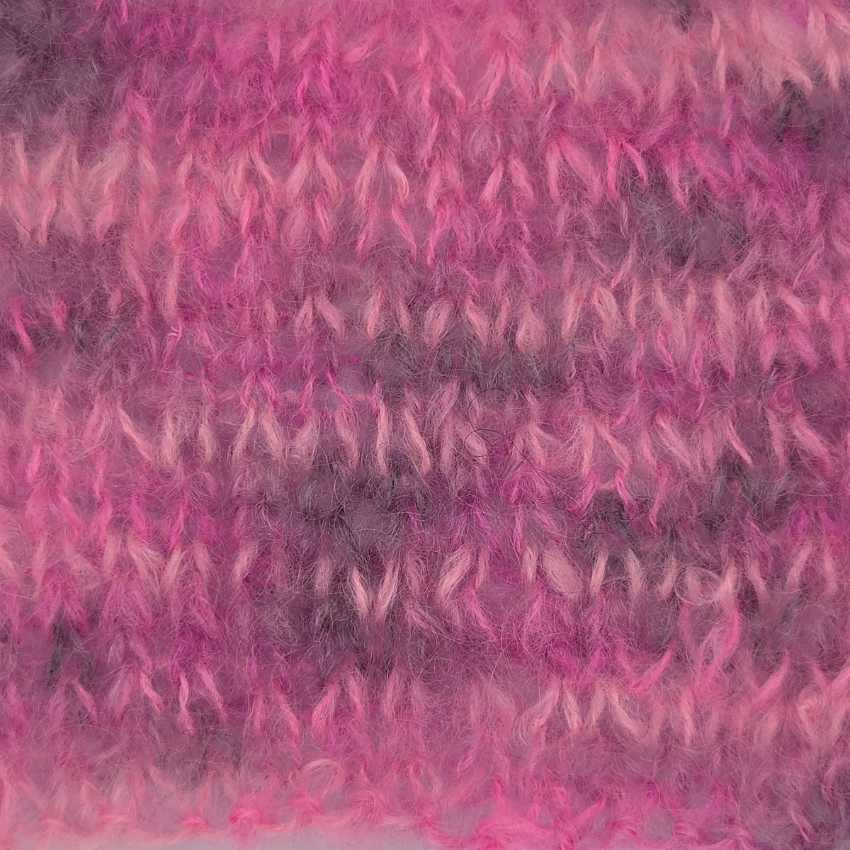 Twisted Caster - Kid Mohair Fluff Peony Kiss