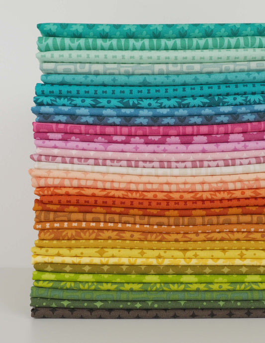 Elizabeth Hartman - Scenery - 32 Piece Fat Quarter Bundle