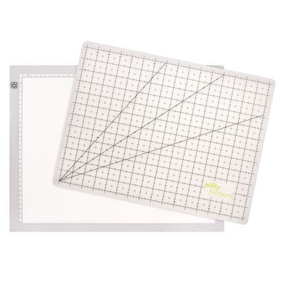 The Nifty Trace & Trim Studio Lightbox 17"x13"