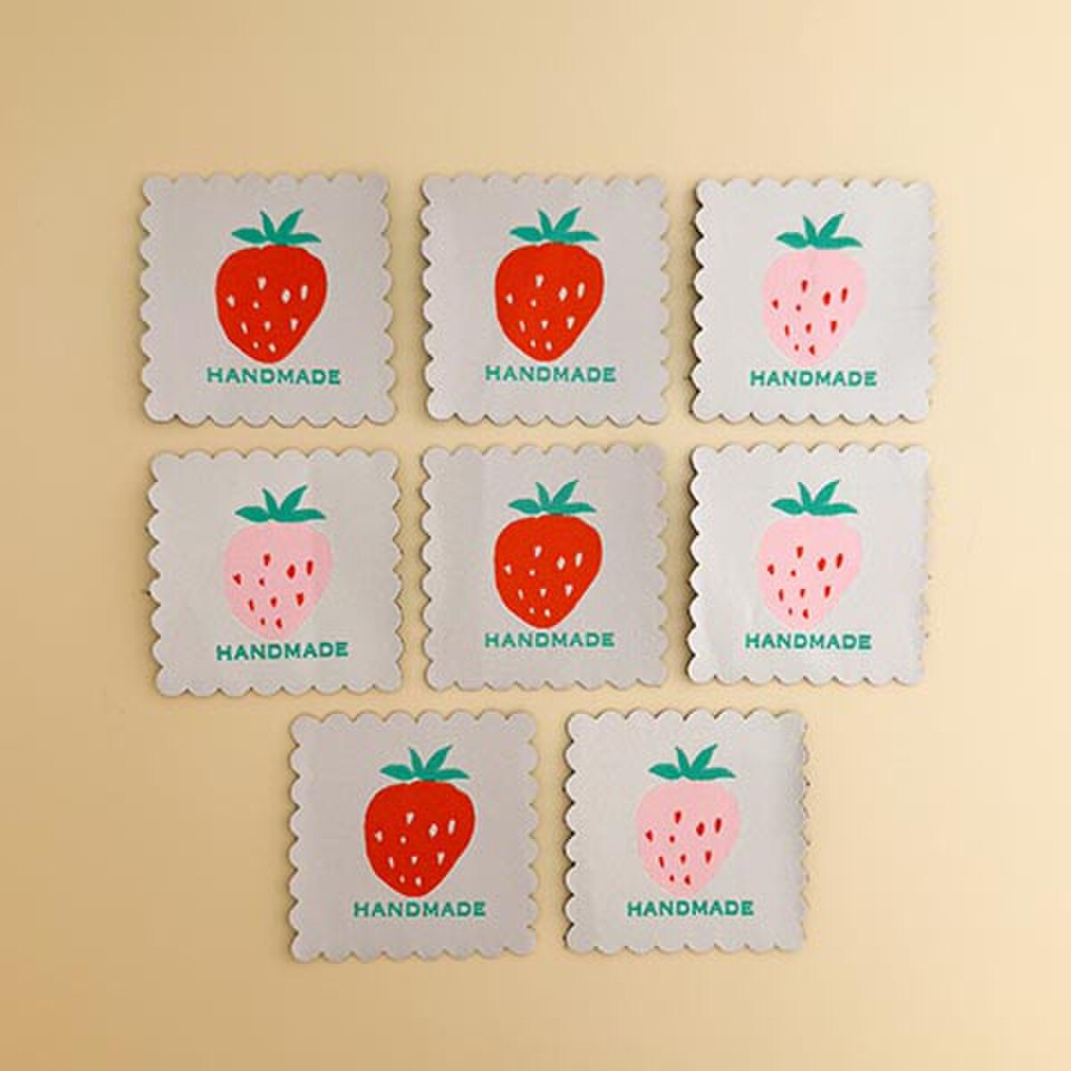 Woven Labels - Scalloped Strawberry