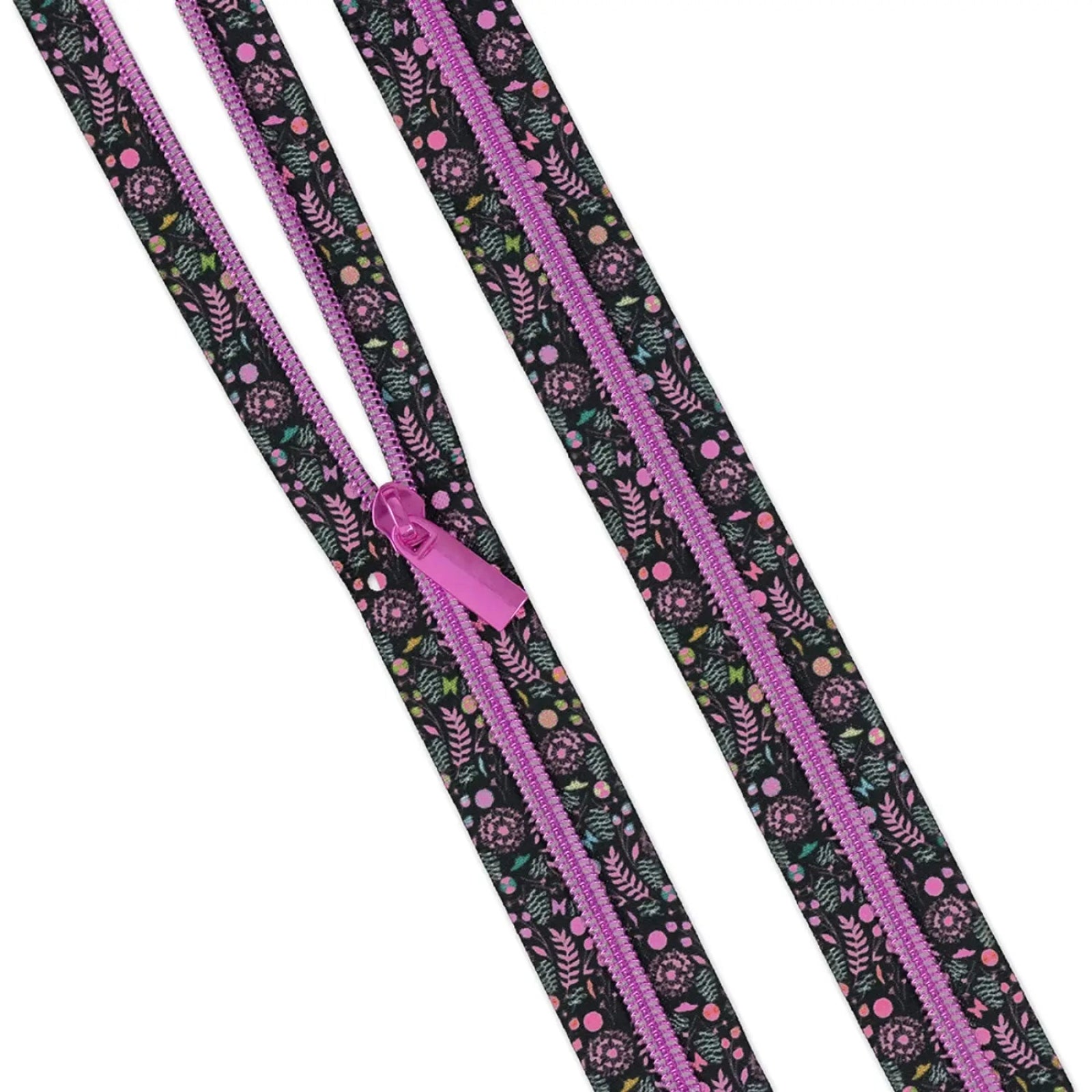 Floral-patterned zipper with pink pull 