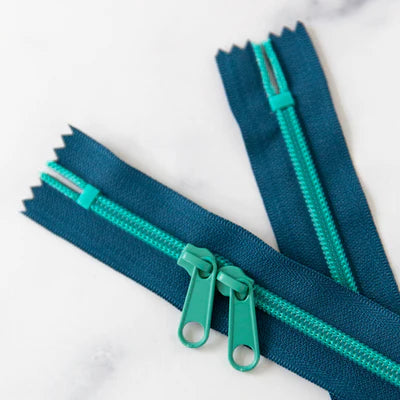 Zipper 30" - Tealtastic