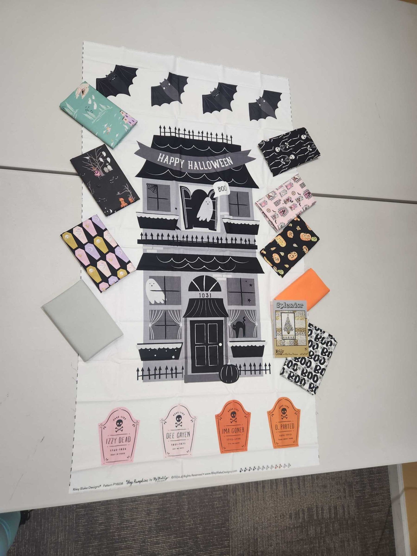 Splendor - Halloween - Quilt Kit