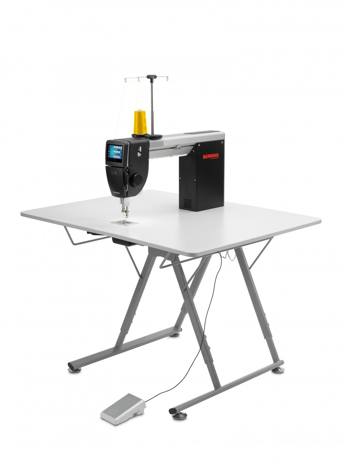 BERNINA Q 16 with Adjustable Foldable Table