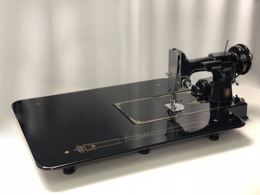 Classic Featherweight Table - 17-3/4" x 22-1/2"