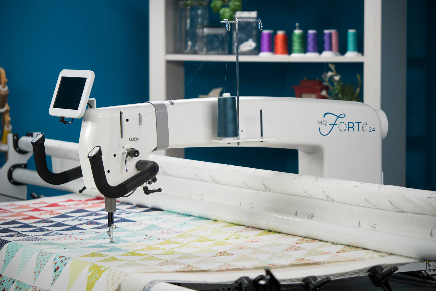 HQ  Amara 24 and 12' HQ Gallery2 Frame