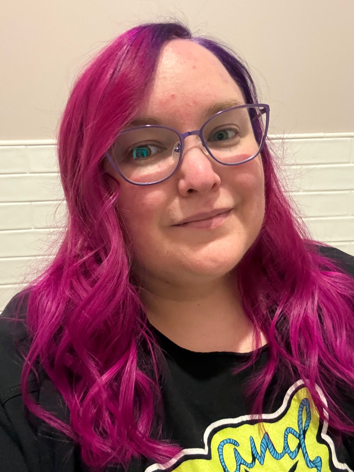 Kelly Ballard‑Pierce of Cozy Craft Coven, indie yarn dyer and fiber artist.