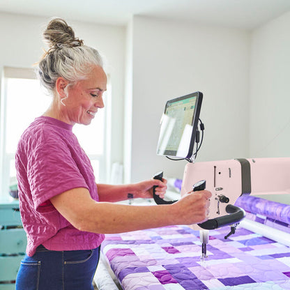 Handi Quilter - Amara 20 - SE Pink - 10" Studio 3 Frame